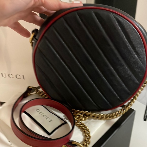 Authentic Full Set Gucci marmont mini round bag - Picture 4 of 9